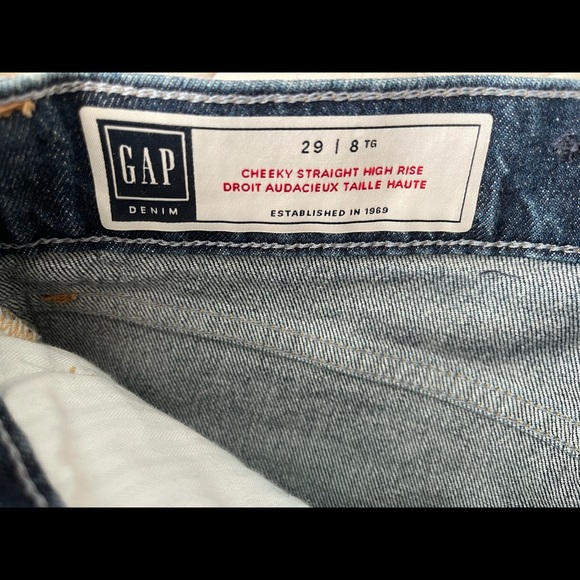 GAP Blue Jeans Tall - Picture 3 of 4